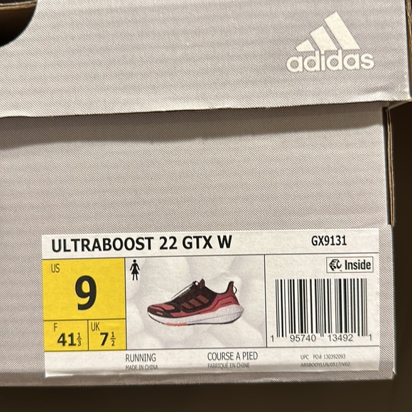 ULTRABOOST 22 GORE-TEX RUNNING SHOES - Picture 8 of 8